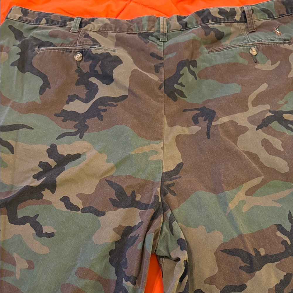 Polo by Ralph Lauren Men's Green Camouflage Shorts - Picture 14 of 16